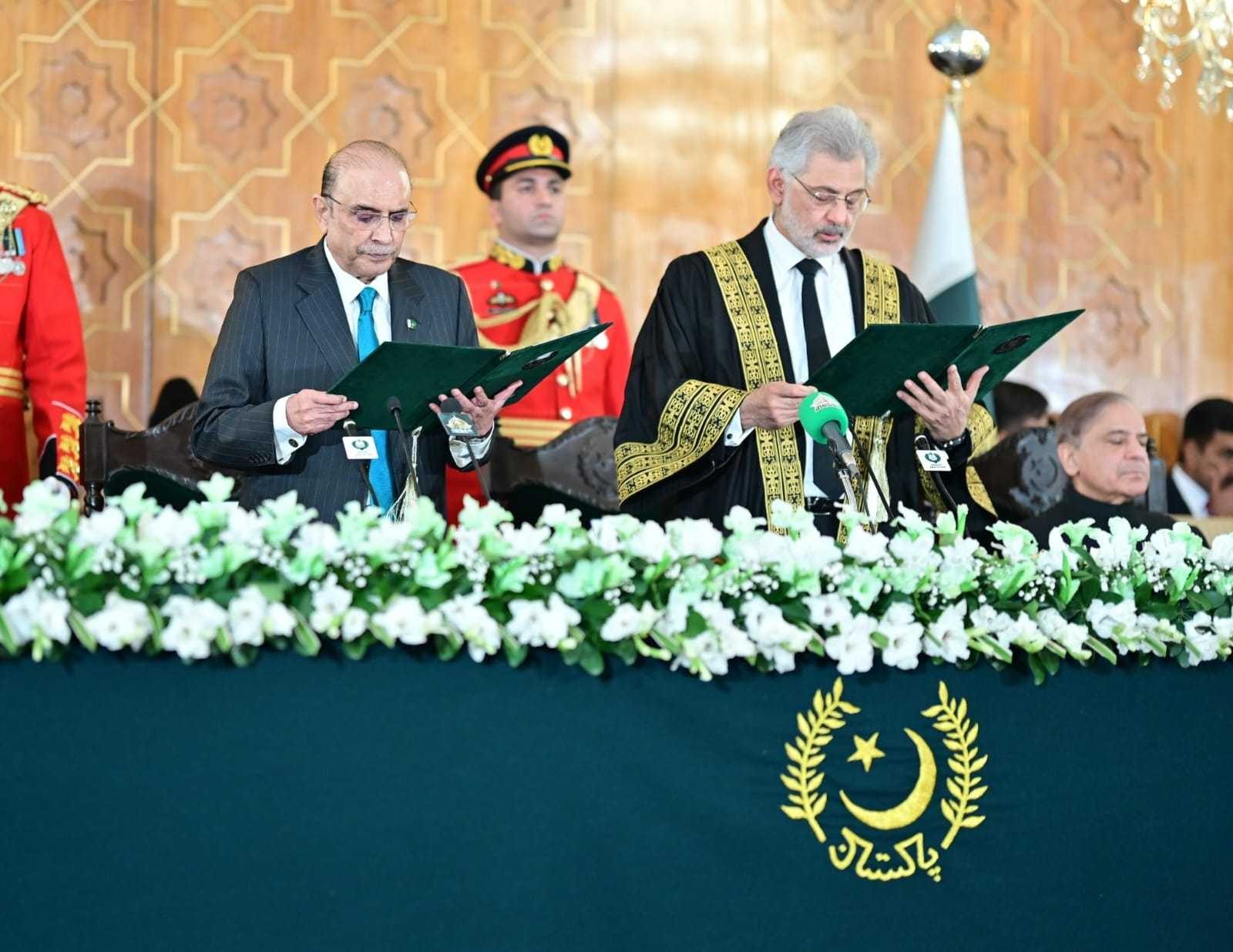 آصف زرداری نے عہدے کا حلف اٹھا لیا