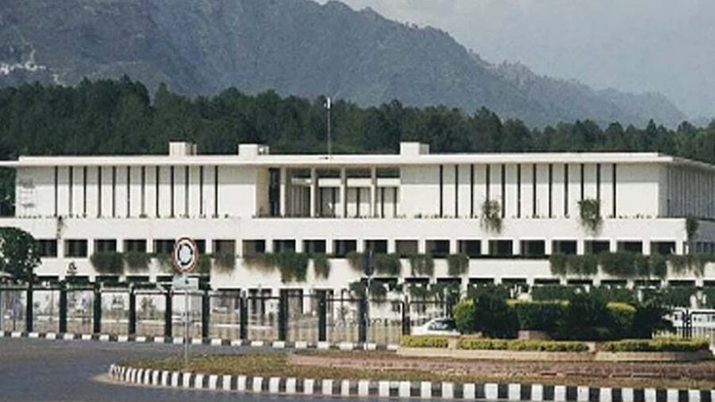 وفاقی کابینہ میں شامل کرنے کا فیصلہ