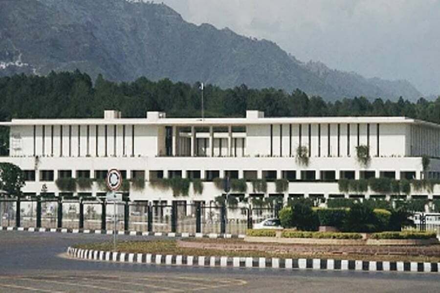 وفاقی کابینہ میں شامل کرنے کا فیصلہ
