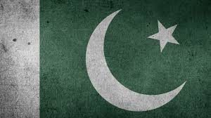 عمران خان اور اسٹیبلشمنٹ کے درمیان  کشیدگی کا معاملہ حل کرنے کیلئے تیار