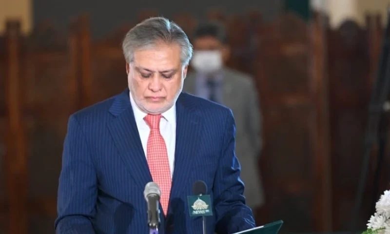 ایران سے 450 پاکستانی زائرین کا انخلا  مکمل