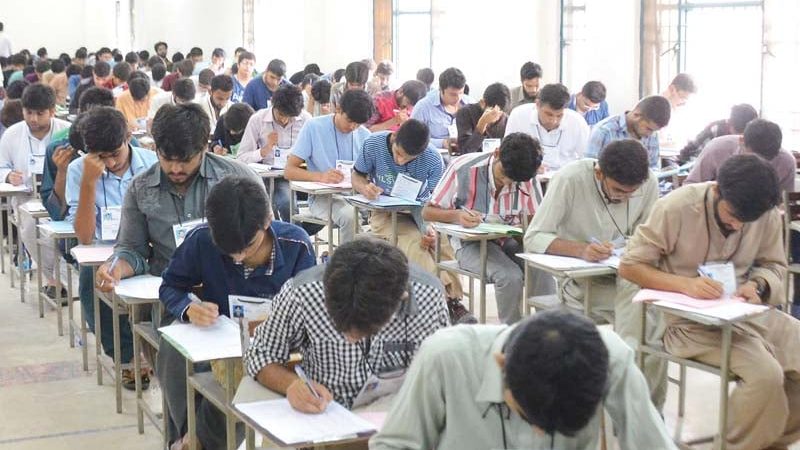گیارہویں کے امتحان میں بدنظمی، پرچہ 45 منٹ تاخیر کا شکار