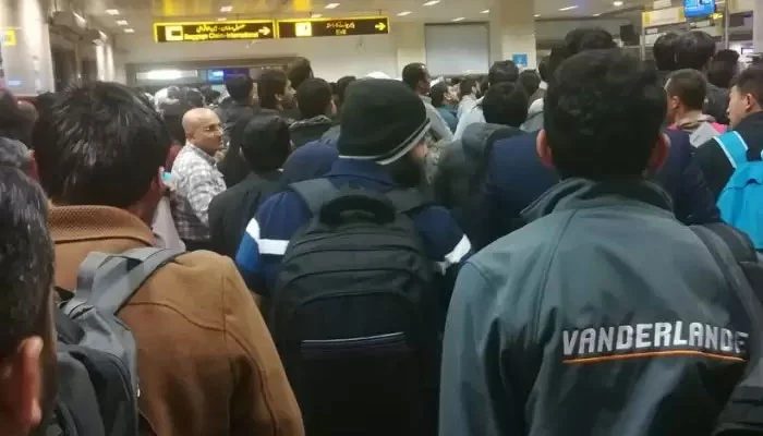 کرغزستان سے 170 پاکستانی طلبہ کا تیسرا گروپ لاہور پہنچ گیا