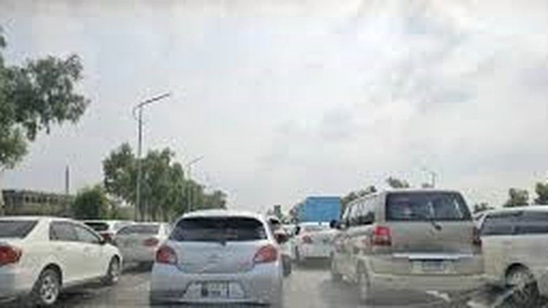 جماعت اسلامی دھرنا، اہم شاہراہوں پر کنٹینر لگا دیے گئے