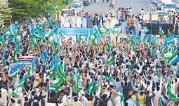 جماعت اسلامی کا لیاقت باغ میں دھرنا جاری