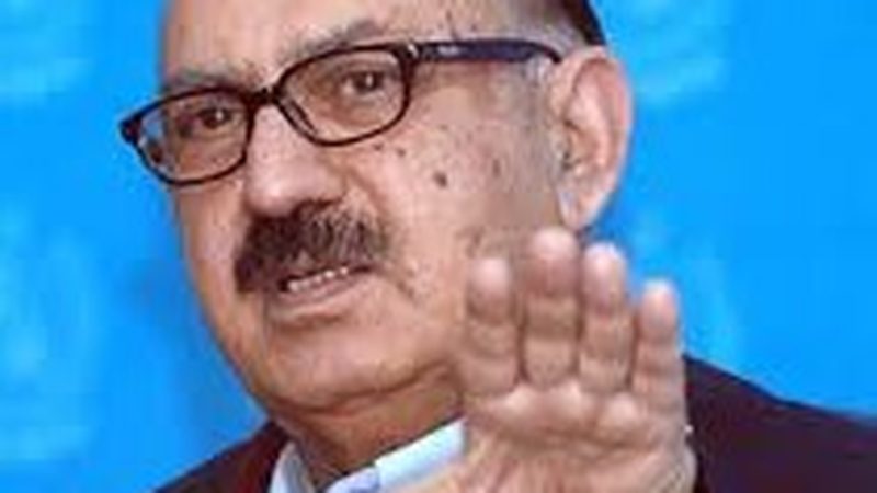 نامناسب رویے پر سینیٹر عرفان صدیقی کمیٹی سے مستعفی