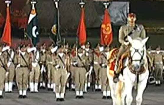 ملک بھر میں پرچم کشائی و جشنِ آزادی کی تقریبات جاری