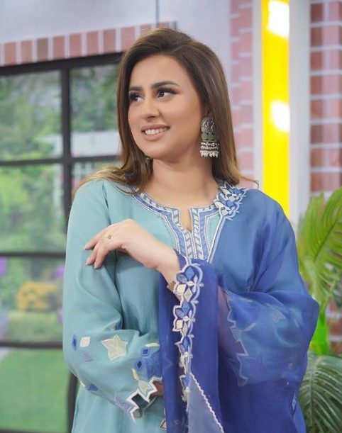 کسی کی طلاق کی تصدیق کرنے والی میں کون ہوتی ہوں؟