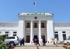 KP وزیراعلیٰ ہاؤس پی ٹی آئی سرگرمیوں کا مرکز
