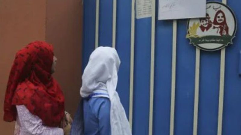 لاہور میں آج سے ایک ہفتے کیلئے پانچویں جماعت تک کے اسکول بند
