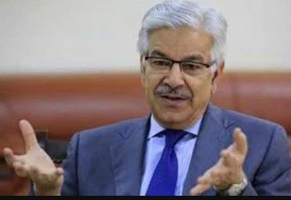 عمران خان کی حالیہ ٹوئٹس کے بعد حکومت، پی ٹی آئی کے مذاکرات لاحاصل ہیں: خواجہ آصف