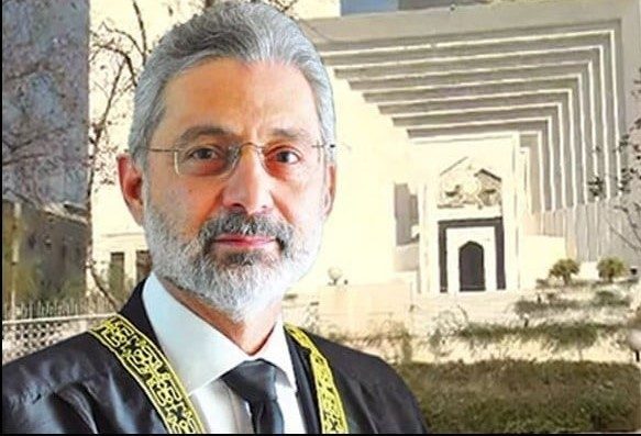 حکومت قاضی فائز کیلیے سپر عدالت بنا رہی ہے: PTI