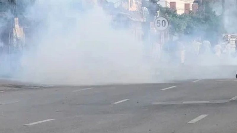پی ٹی آئی کے قافلے سے پولیس پر آنسو گیس شیل فائر ہوئے: محسن نقوی
