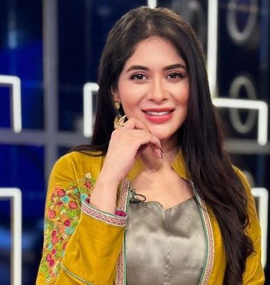 شوبز میں آنے سے قبل ایئر ہوسٹس تھی: ازیکا ڈینیئل