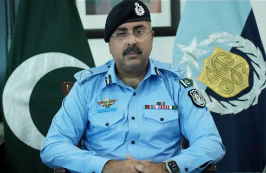 878 شرپسند گرفتار کیے، علی امین گنڈاپور گرفتار نہیں: آئی جی اسلام آباد