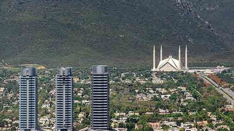 غیر ملکی مہمانوں کی آمد، سیاسی سرگرمیاں بھی جاری