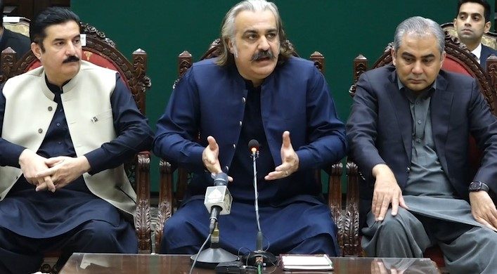 گرینڈ جرگہ نے فیصلے کا اختیار وزیر اعلیٰ خیبر پختونخوا کو دے دیا