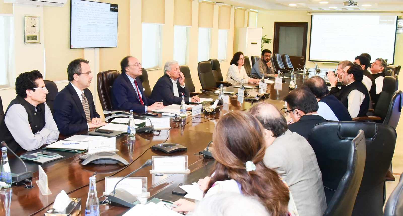 ECC کا اپنے فیصلوں پر عمل درآمد میں تاخیر پراظہار تشویش