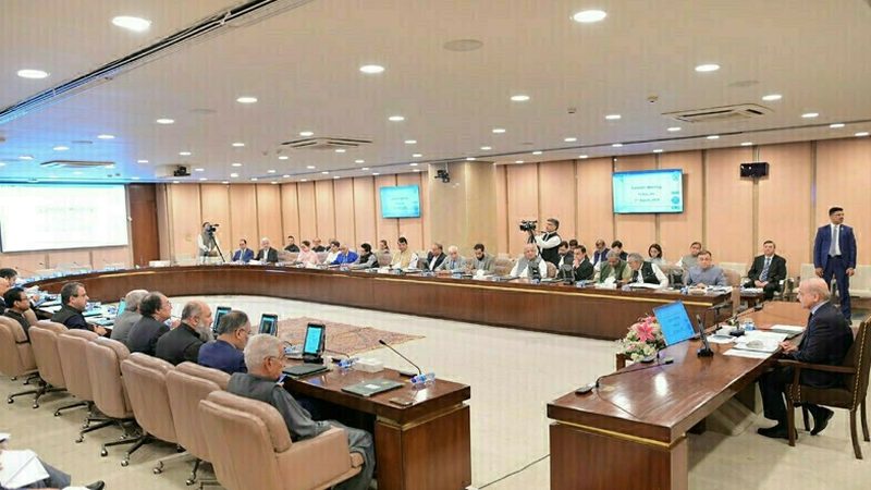 وفاقی کابینہ کا اجلاس آج دوپہر ڈھائی بجے تک ملتوی