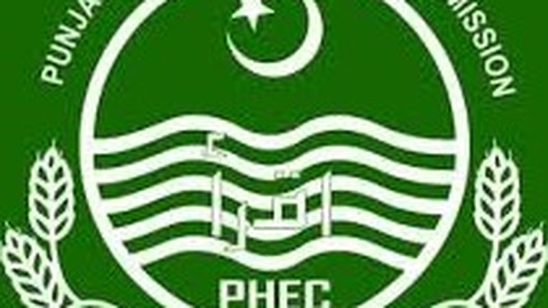 گرلز کالجز و ہاسٹلز میں تعینات میل اسٹاف کی کیمرے سے نگرانی کا حکم