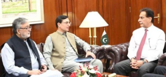 حکومتی کوشش ناکام: پی ٹی آئی کا ججز تقرری کمیٹی میں نہ بیٹھنے کا حتمی فیصلہ