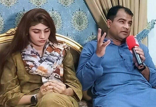 غیراخلاقی ویڈیوز شیئر کرنے کا الزام: دانیہ شاہ کا شوہر گرفتار