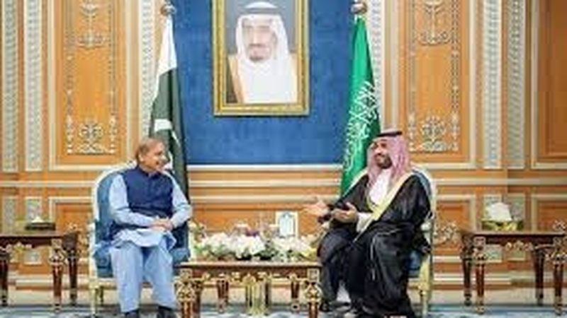 وزیراعظم آج سعودی عرب جائینگے، ولی عہد سے ملاقات متوقع
