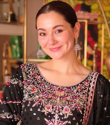 ہانیہ عامر سے بنگالی مداح کی شکوہ کیے جانے کی ویڈیو وائرل