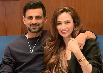 بے بی آپ جانتے ہو کہ میں آپ سے کتنی محبت کرتی ہوں
