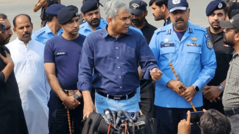 PTI میں صرف ایک خفیہ قیادت بیٹھی ہے جو سب کنٹرول کر رہی ہے: وزیرِ داخلہ