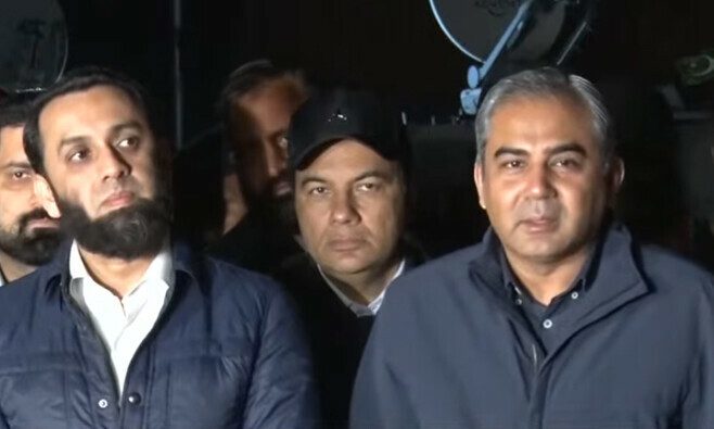 یہ بی بی لاشیں لینے آئی ہے، کسی صورت مذاکرات نہیں ہوں گے: محسن نقوی