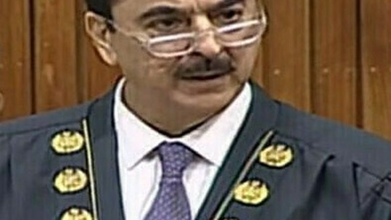 جواب دینا کابینہ کی ذمہ داری ہے، وزیراعظم تھا تو خود جواب دیتا تھا: یوسف رضا گیلانی