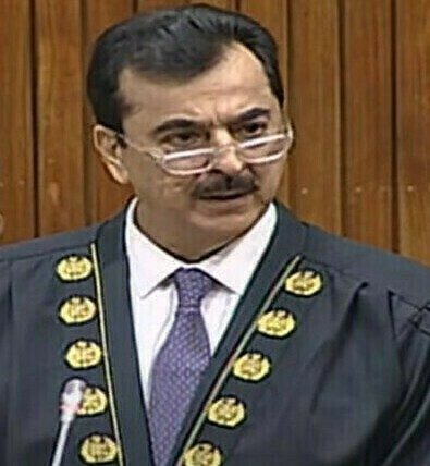 جواب دینا کابینہ کی ذمہ داری ہے، وزیراعظم تھا تو خود جواب دیتا تھا: یوسف رضا گیلانی