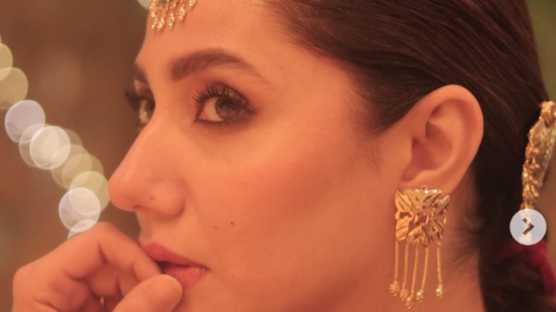 ماہرہ خان بیٹے کے ساتھ شادی کے لمحات یاد کرتے ہوئے آبدیدہ