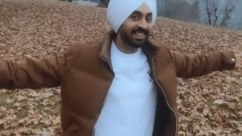 دلجیت دوسانجھ کو عاطف اسلم کی پڑھی ہوئی حمد بھا گئی