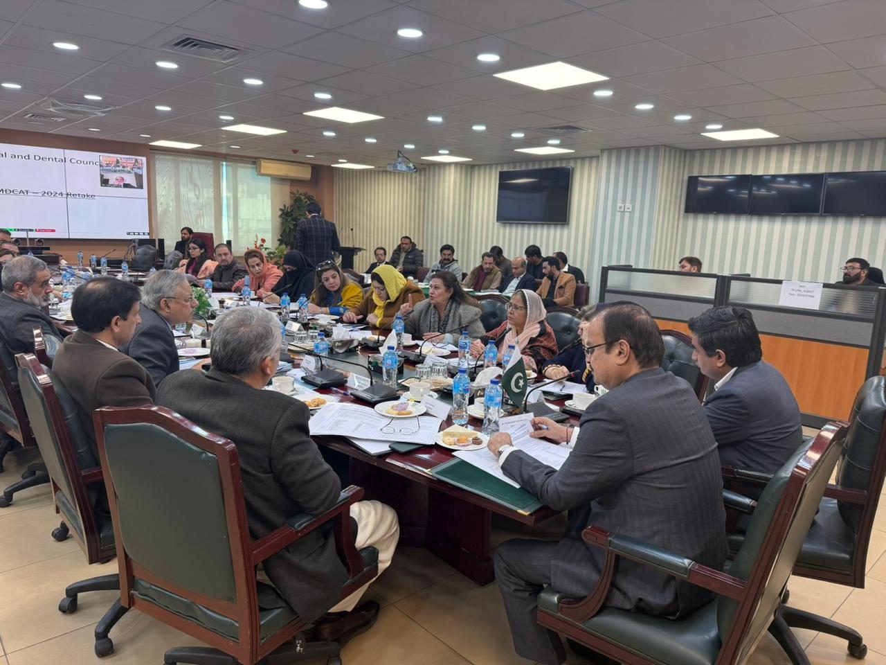 قومی اسمبلی کی قائمہ کمیٹی برائے صحت کا اجلاس