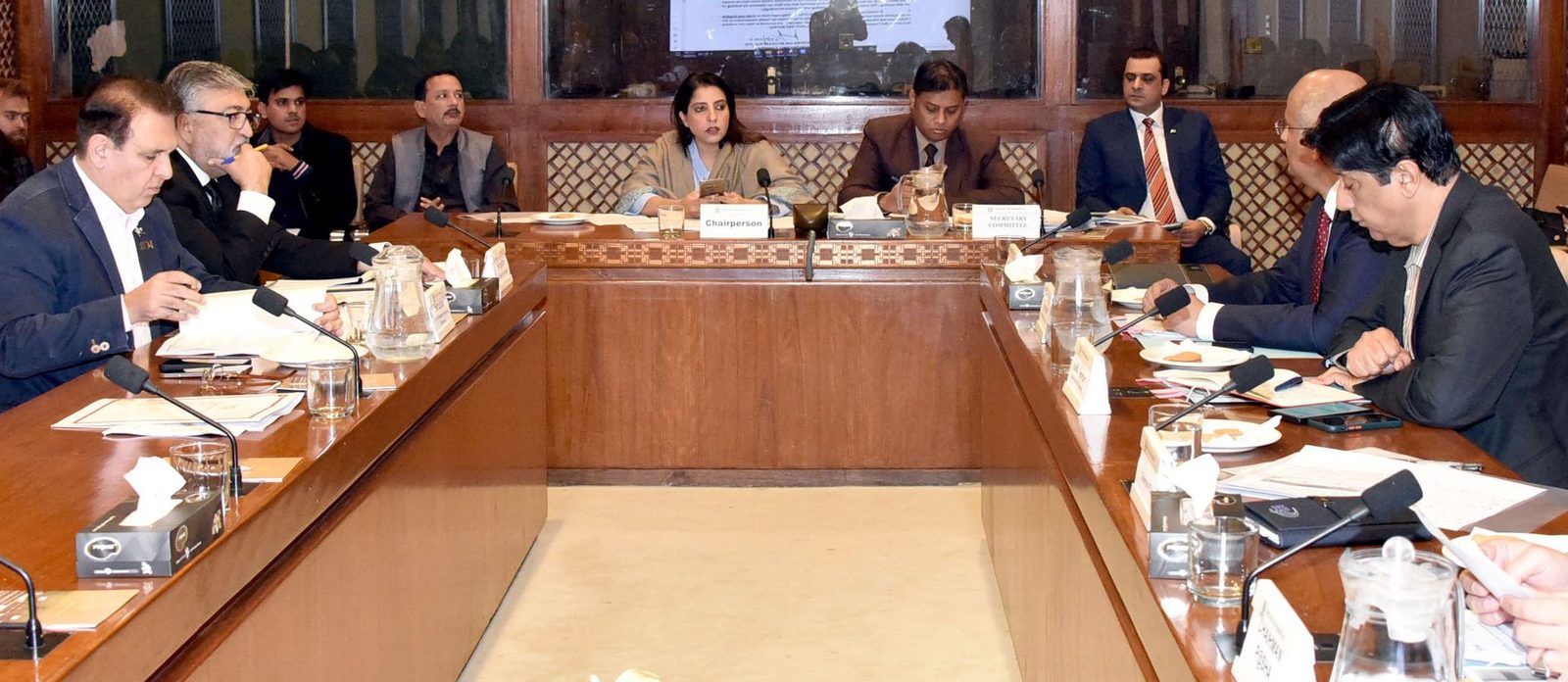 انٹرنیٹ کو سلو کرنے کی کوئی پالیسی نہیں: چیئرمین پی ٹی اے