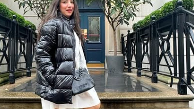 لندن میں سیر سپاٹوں کی تصاویر پر مریم نفیس کو تنقید کا سامنا