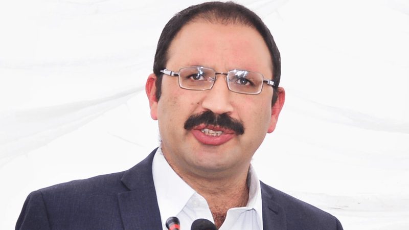 ہمارے اسٹیبلشمنٹ سے رابطے ہیں: جنید اکبر