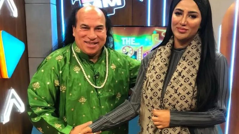 متھیرا وڈیو شیئر کرنے پر چاہت فتح علی پر برہم