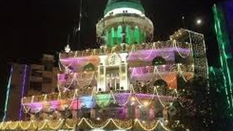 ملک بھر میں آج شب برأت عقیدت و احترام کے ساتھ منائی جائے گی