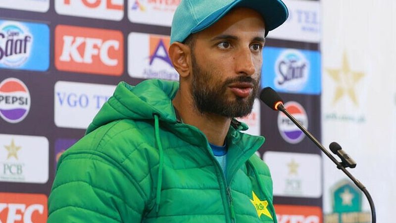 ’آپ اپنا فیصلہ خود کریں گے یا بورڈ کا انتظار کریں گے‘: صحافی کا سوال