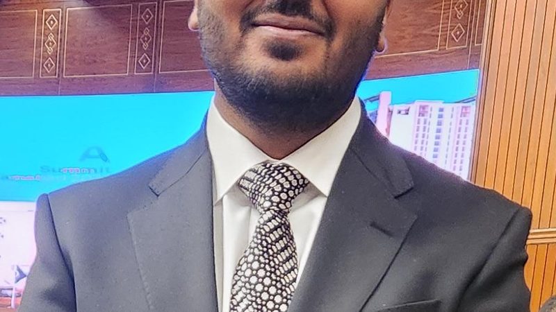علی خواجہ نے نیشنل یوتھ کونسل برائے اور سیز ممبر کا حلف اٹھا لیا