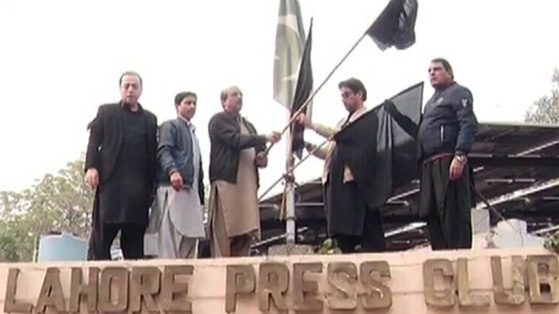 متنازع پیکا ترمیمی ایکٹ کی منظوری کےخلاف یوم سیاہ پر صحافیوں کا ملک بھر میں احتجاج