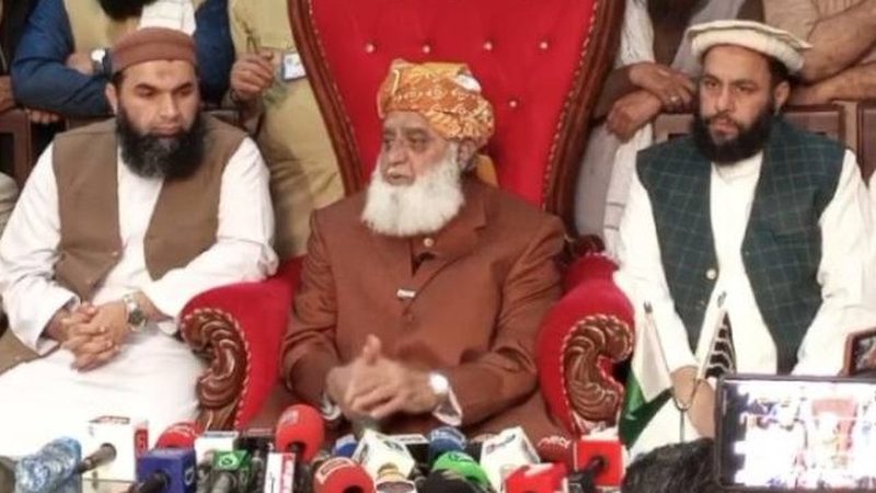 کندھا ہٹتے ہی حکومت نہیں رہیگی: مولانافضل الرحمن