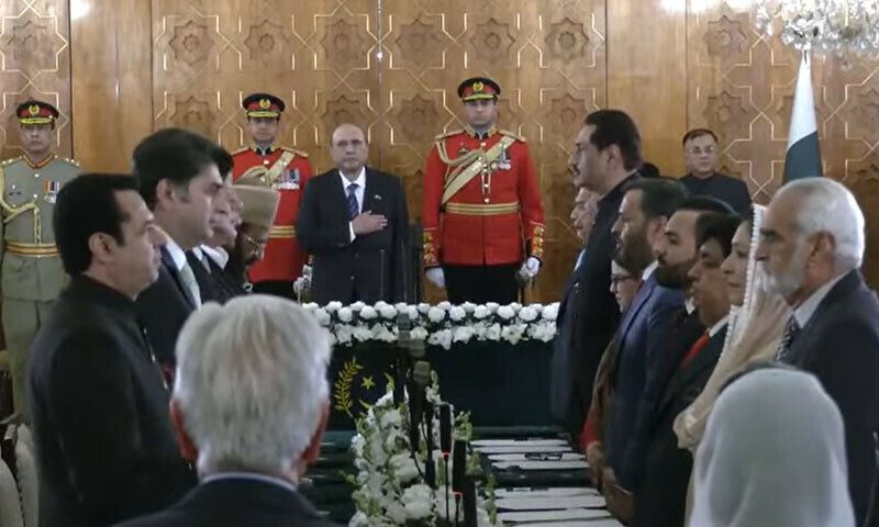 وفاقی کابینہ کے ارکان کے قلمدانوں کا اعلان