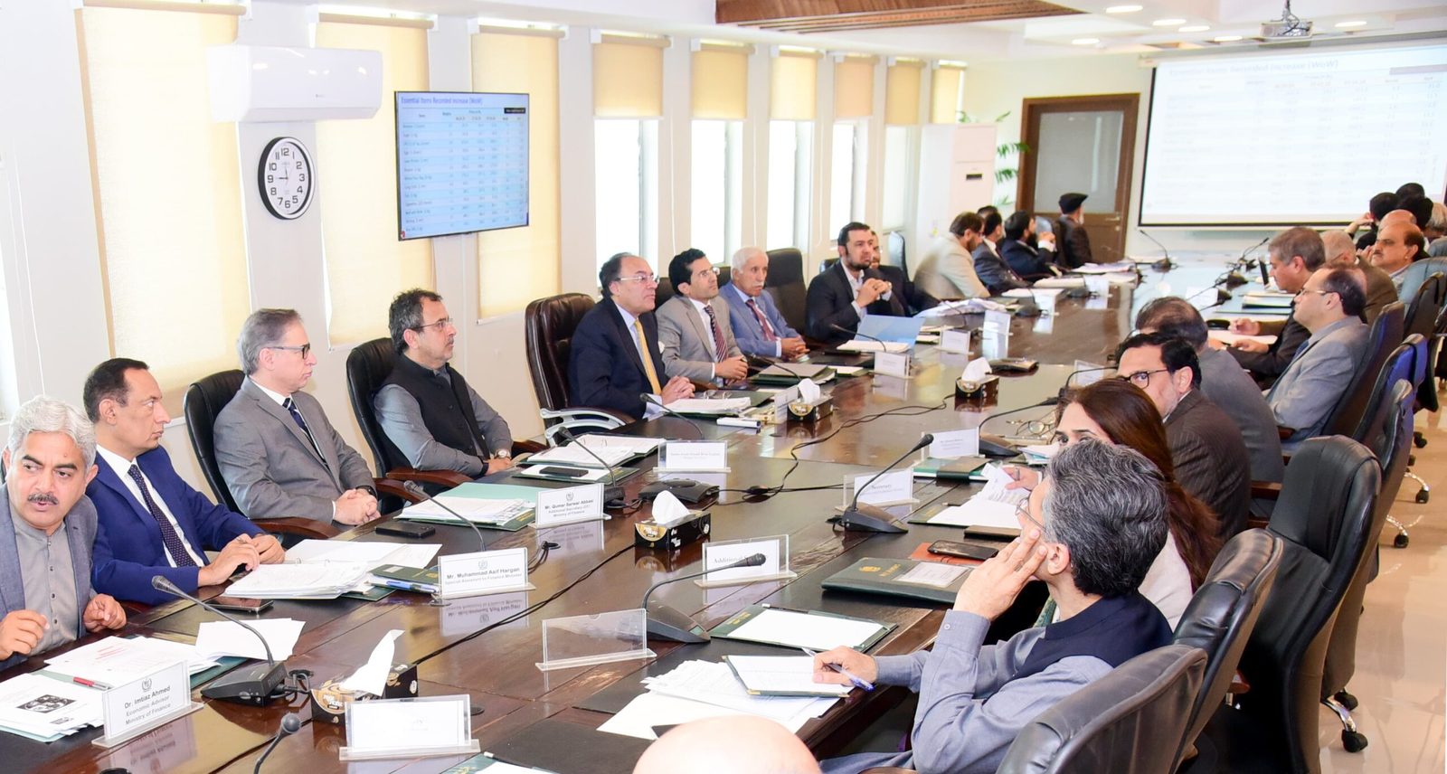 نیٹ میٹرنگ قواعد میں اہم ترامیم کی منظوری