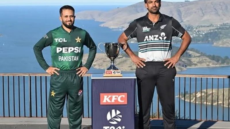 پاکستان--نیوزی لینڈ:  ٹی ٹوئنٹی سیریز ٹرافی کی رونمائی