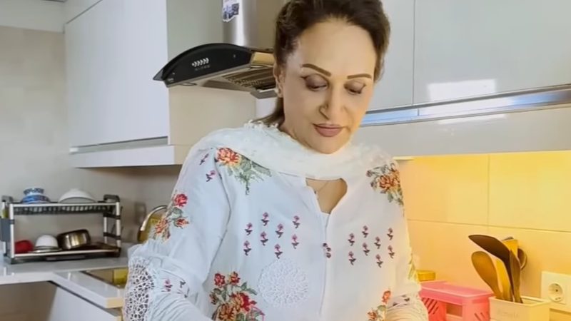 رمضان ٹرانسمیشنز: لوگ عبادتوں کو بھول گئے