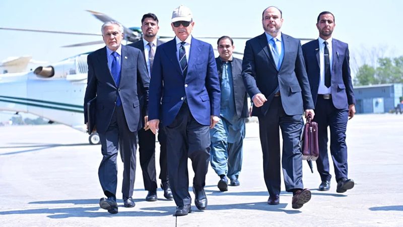 وزیراعظم سعودی عرب کے دورے پر روانہ